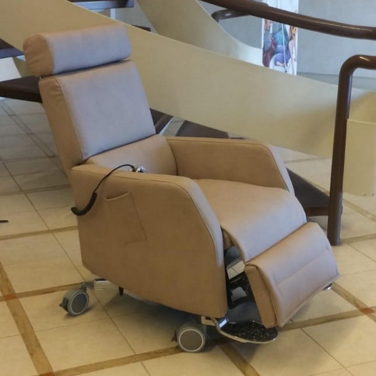 Vendita catalogo-generale-poltrone modello POLTRONA RELAX MODELLO UP aperta